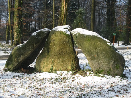 Zwerfkeien (uit de ijstijd) op de Oosterbeekse Pietersberg. Ze werden in de grond aangetroffen tijdens de bouw van een huis.